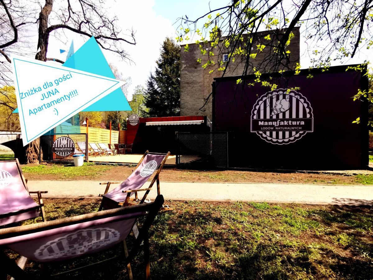 Juna2 - Nowoczesny Apartament W Centrum Z Widokiem Na Park Pruszków Buitenkant foto